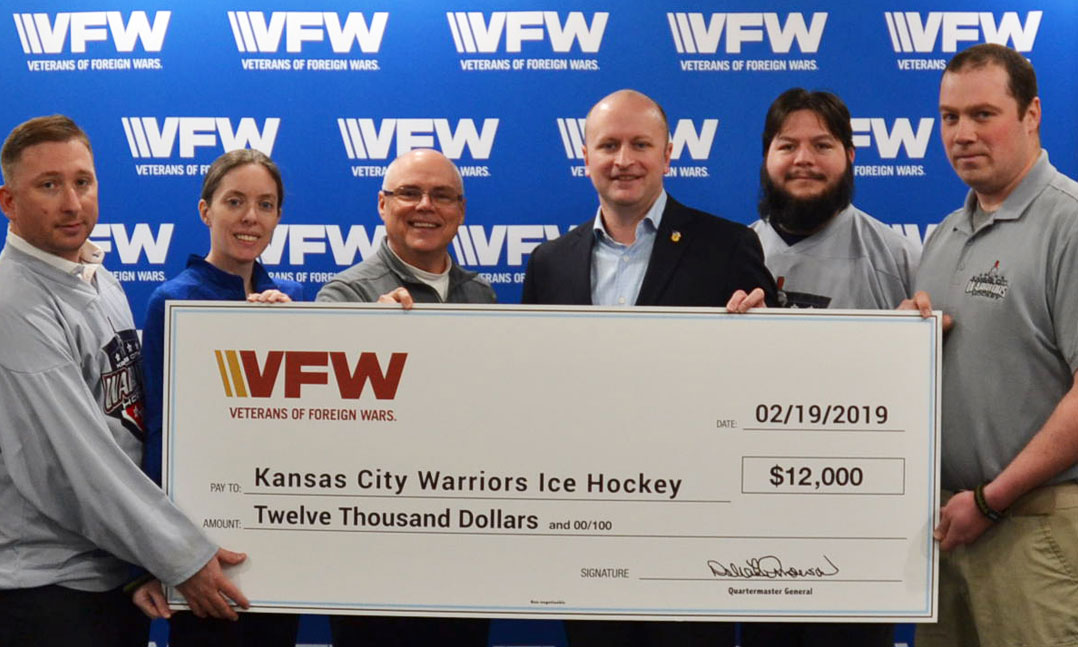 VFW Presents Donation to Kansas City Warriors Hockey Team