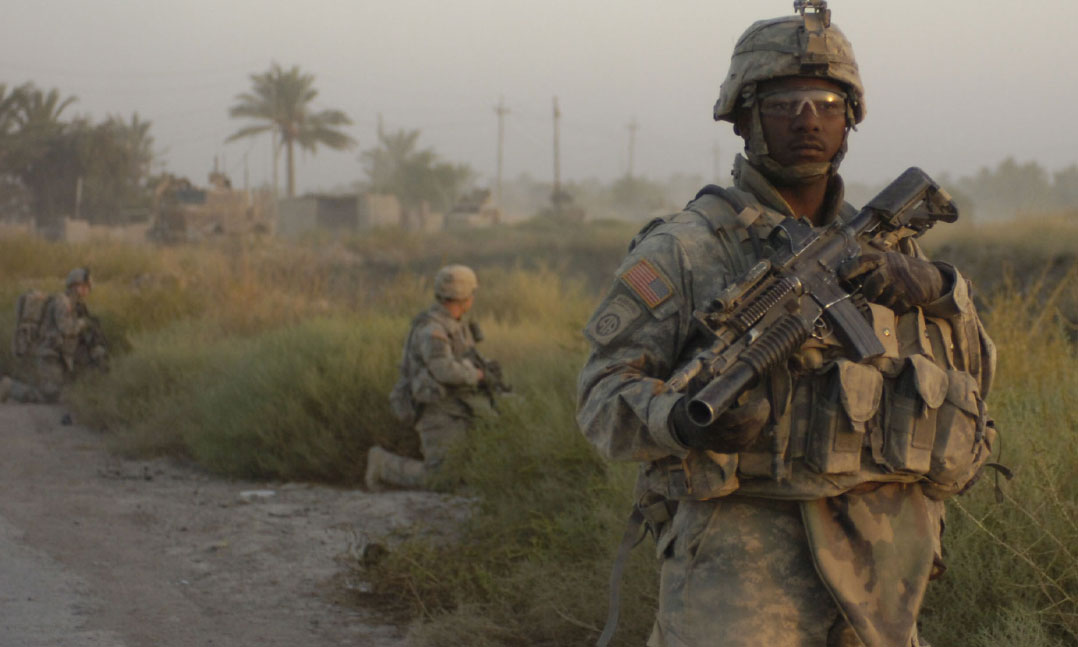 Troops on patrol in Iraq 2008